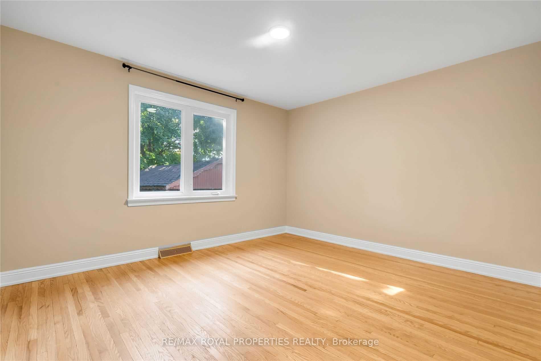 49 Mcgregor Road Unit Main photo 19