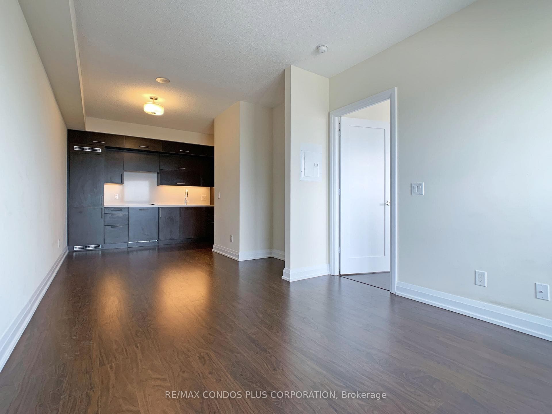 5 Sheppard Avenue Unit 3221 photo 3