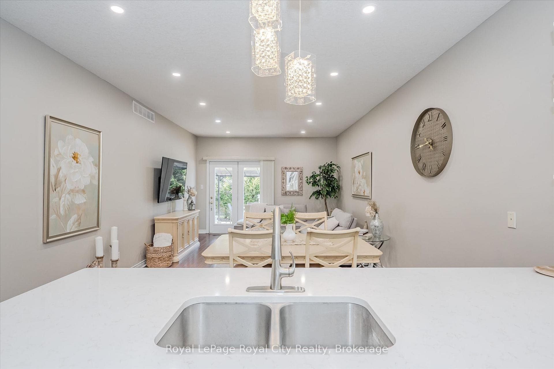291 Bamford Drive photo 14