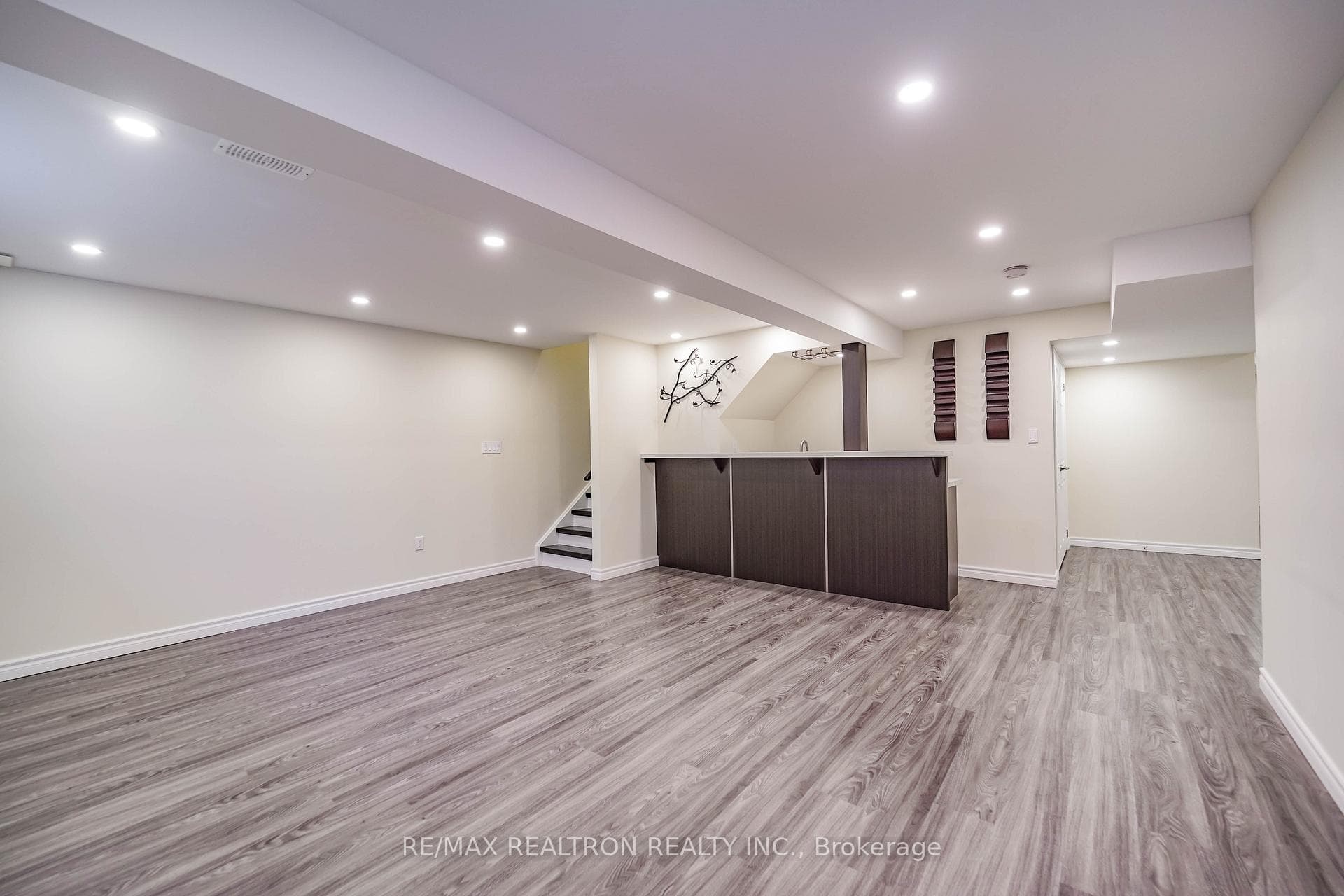 18 Corduroy Road photo 33
