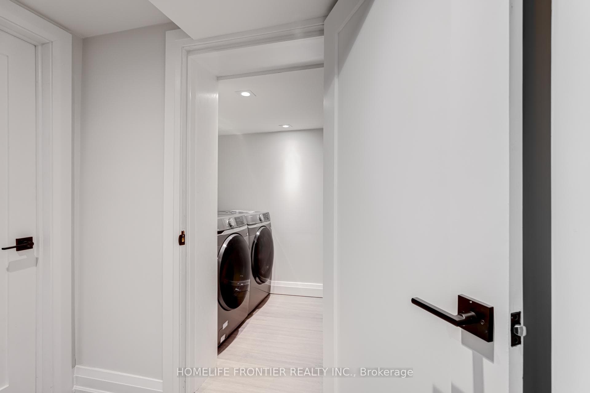 315 Johnston Avenue Unit A photo 20