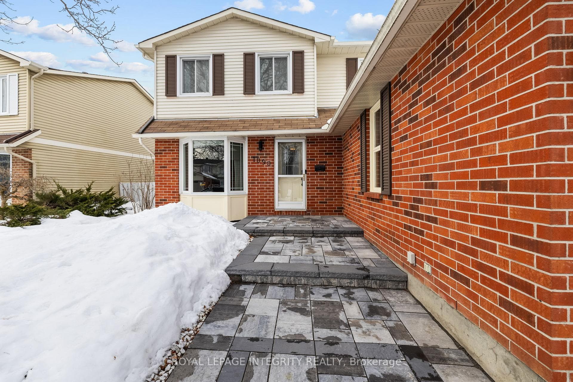 1090 Chablis Parkway photo 3