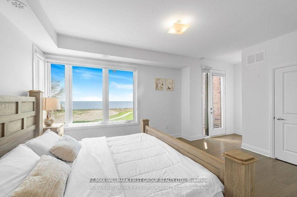 835 Port Darlington Road photo 37