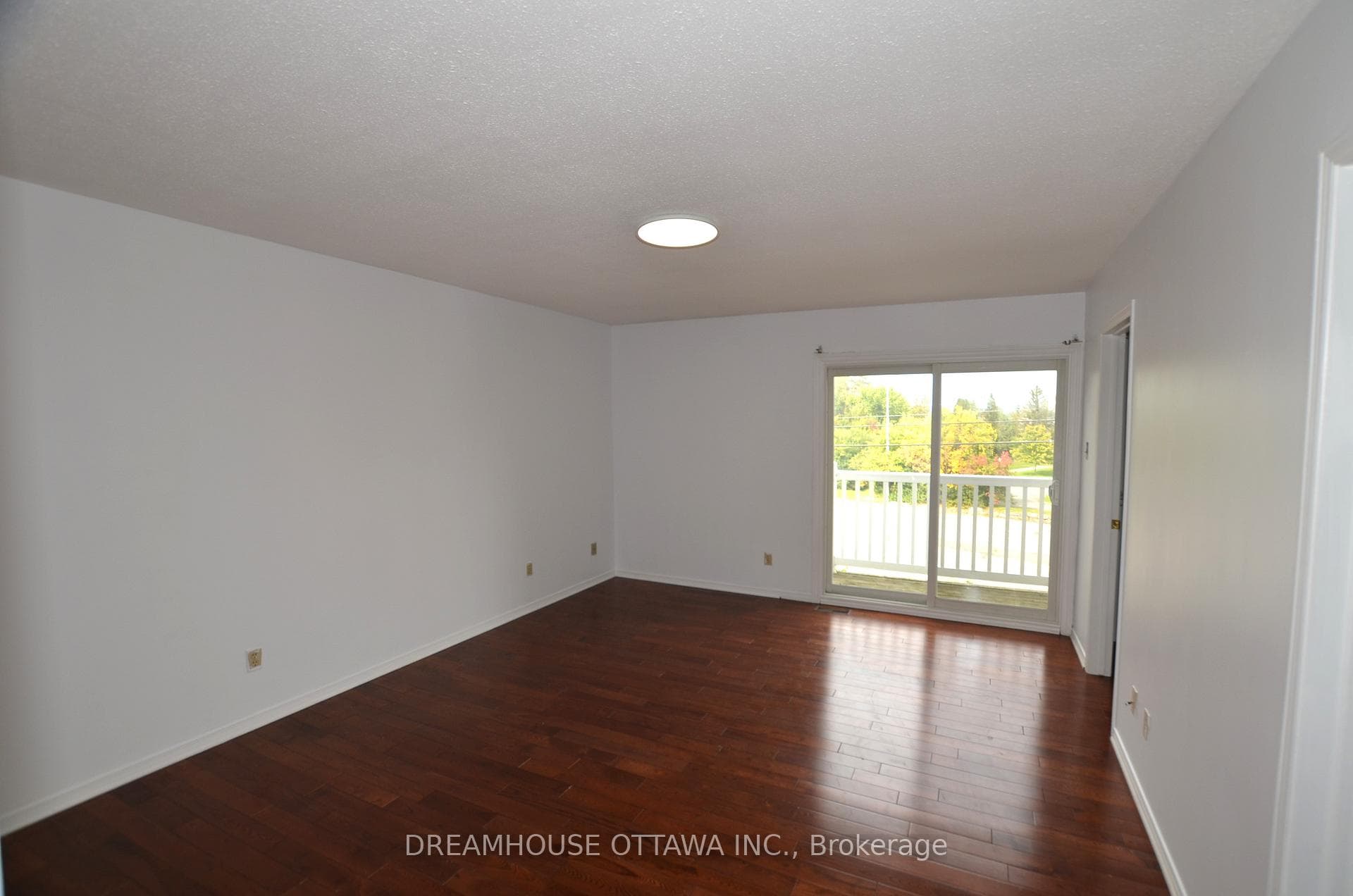 16 Forsyth Lane photo 19