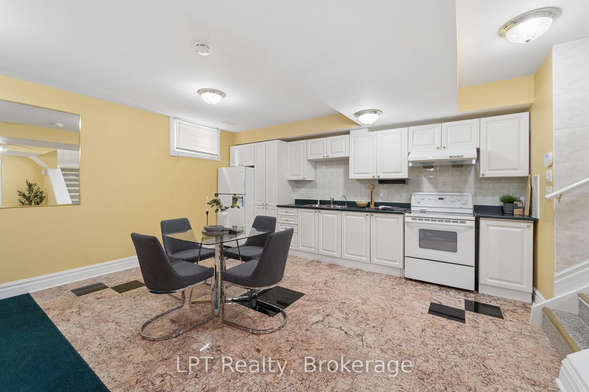 1 Mayfield Crescent photo 36