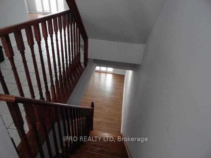 38 Jersey Lane photo 23