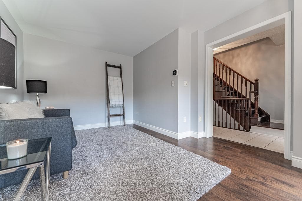 3035 Dewridge Avenue photo 9
