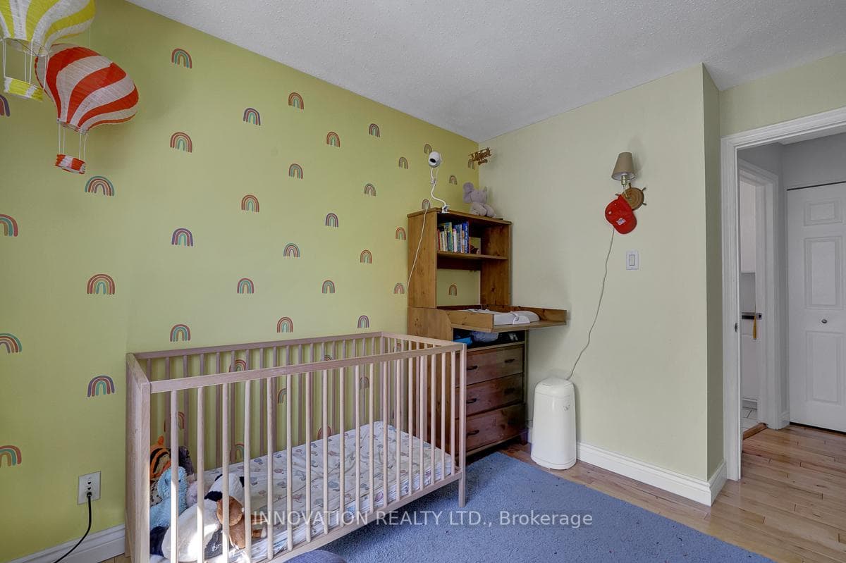 239 Salter Crescent photo 19