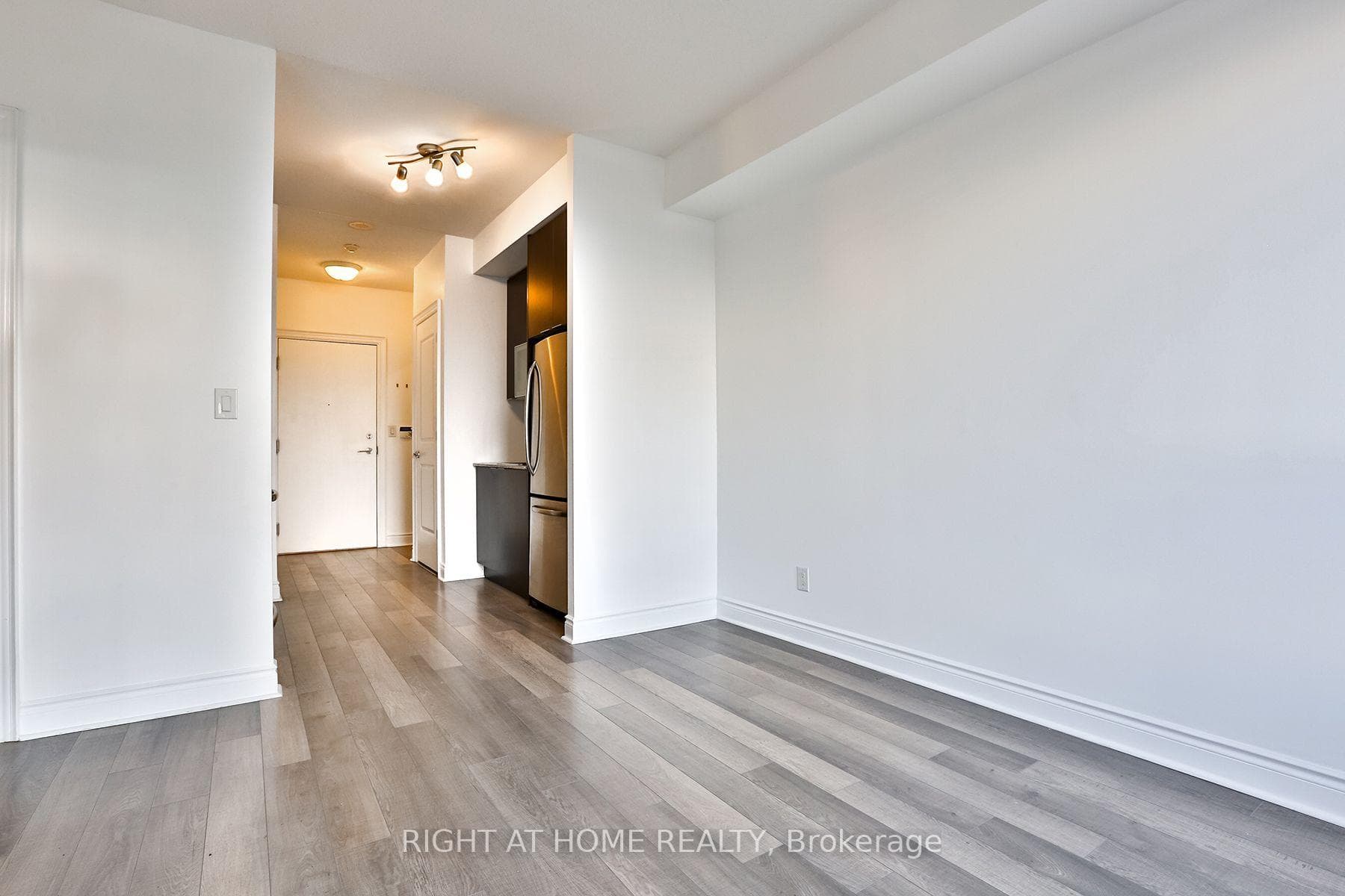 16 Brookers Lane Unit 704 photo 10