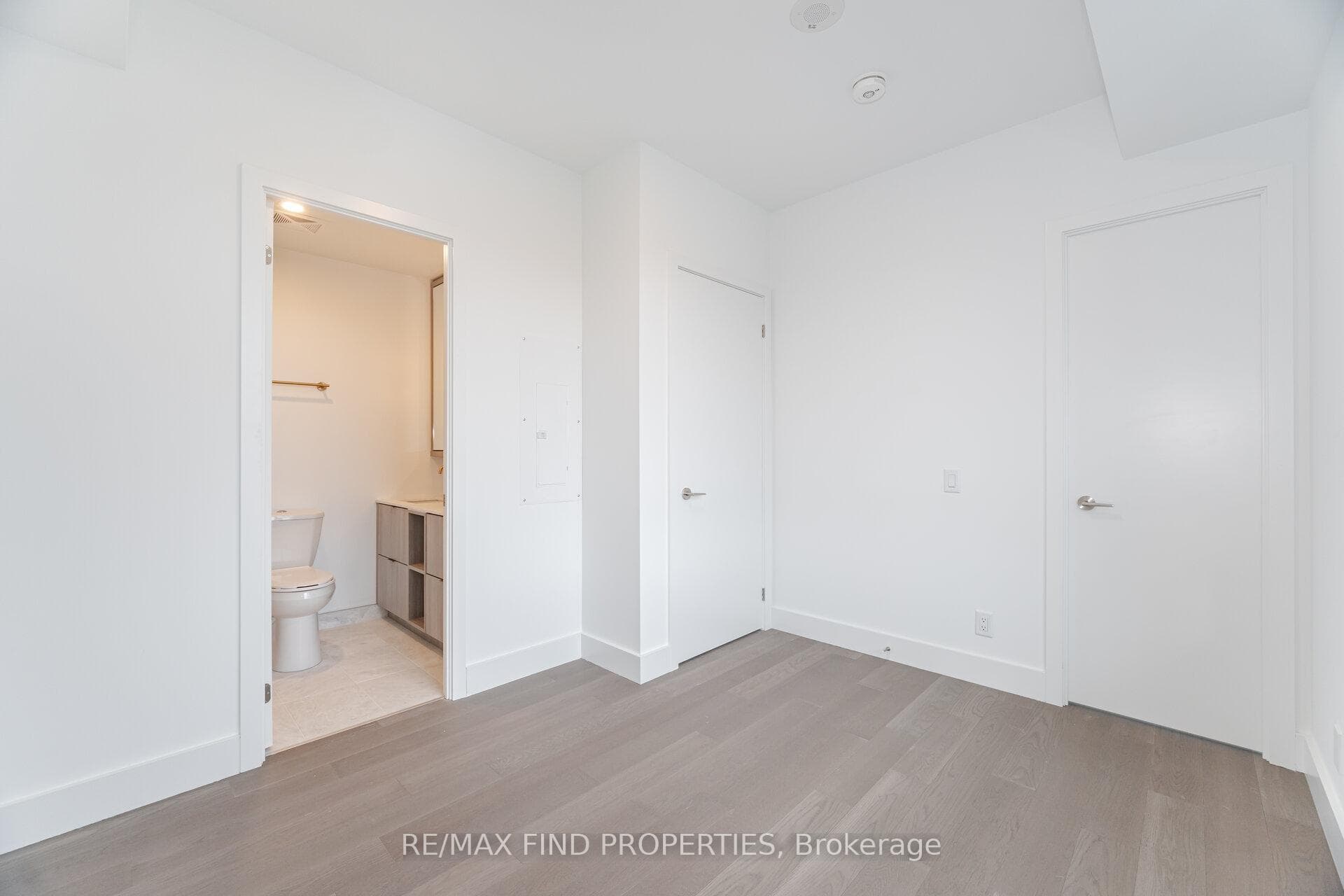 6 Greenbriar Road Unit 910 photo 24