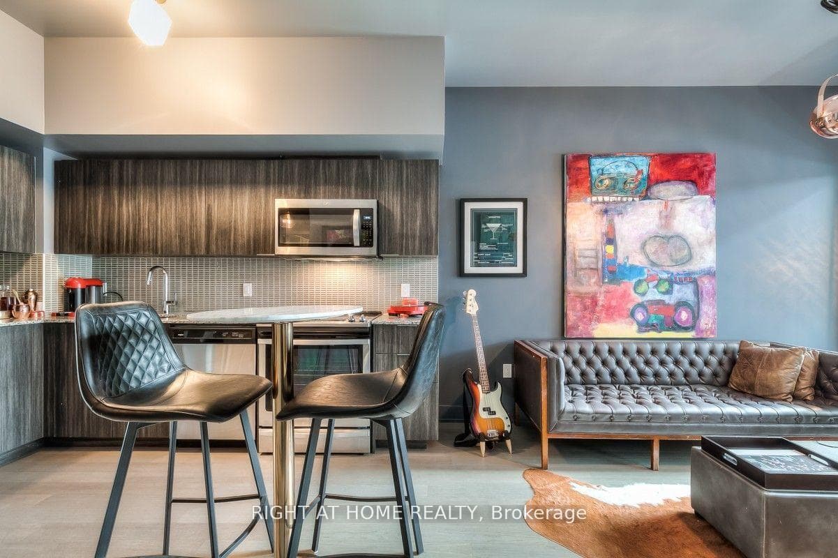 30 Shore Breeze Drive Unit 540 photo 6