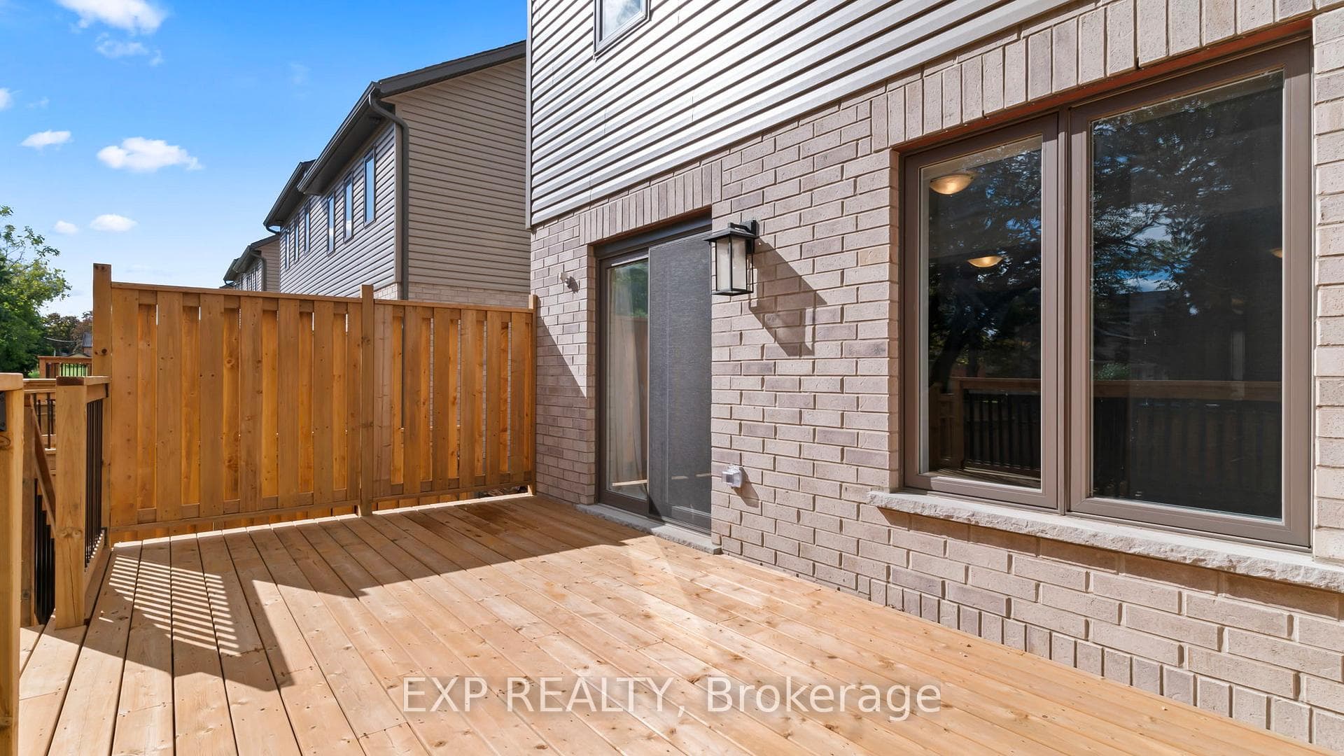 107 Mullin Street photo 37