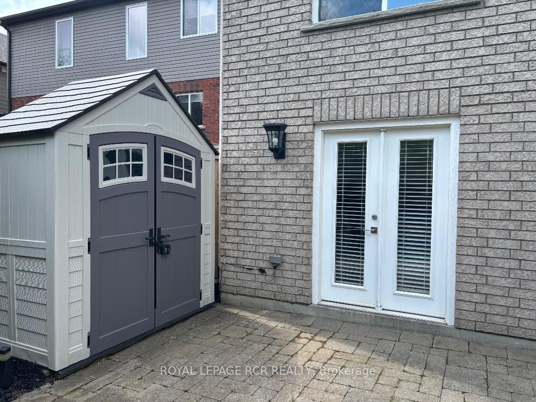35 Sandringham Circle photo 17