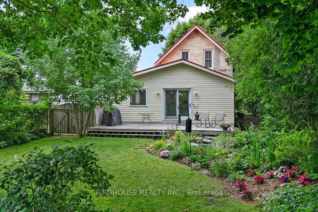 50 Huron Street photo 34