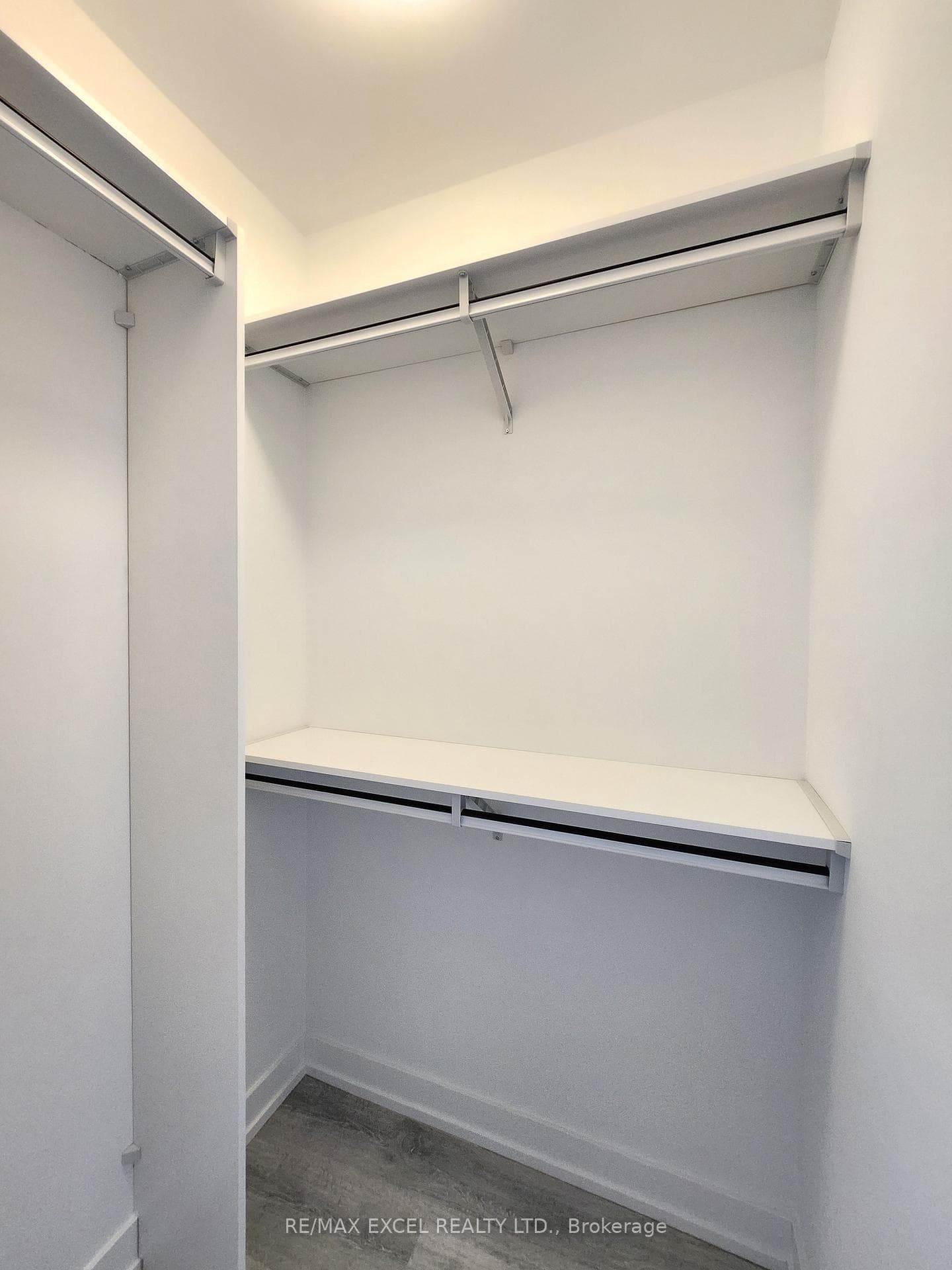 Master Walkin Closet