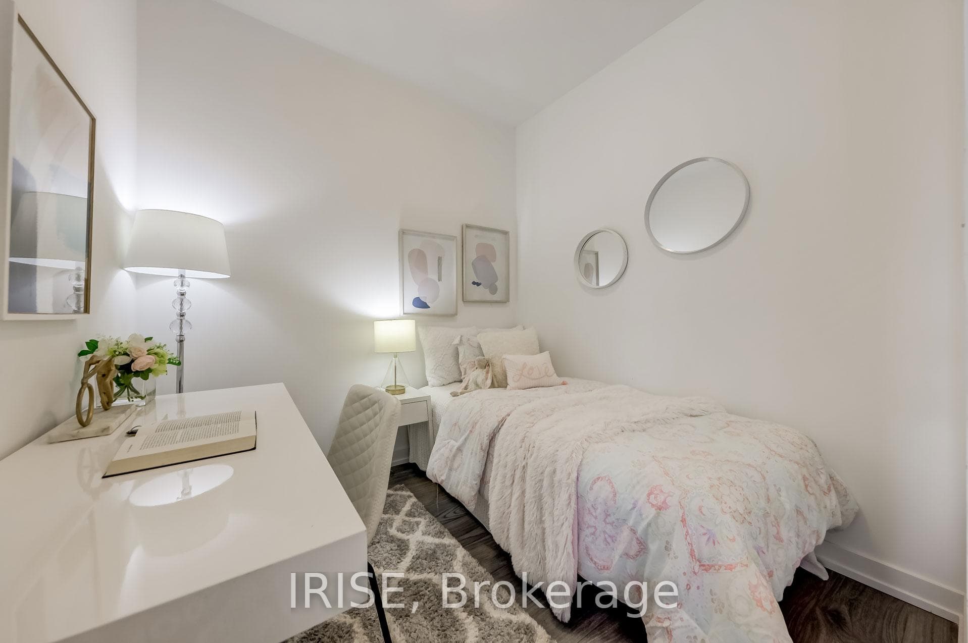 75 Oneida Crescent Unit 305 photo 7