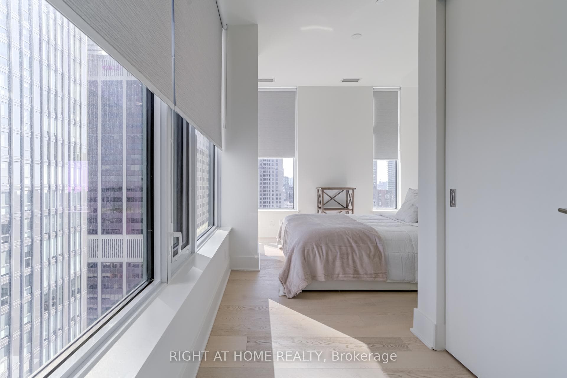 11 Yorkville Avenue Unit 2906 photo 20