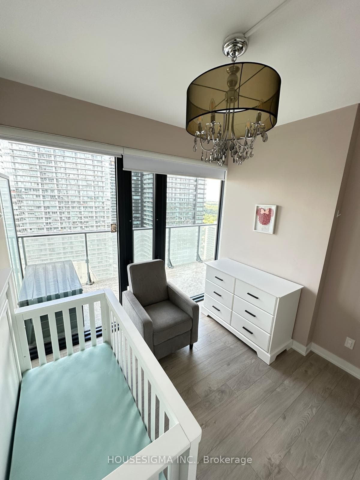 185 Roehampton Avenue Unit 2504 photo 12