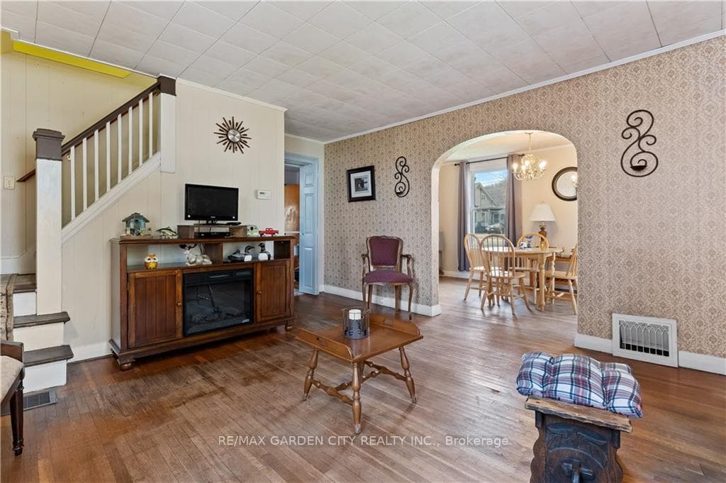 26 ELIZABETH Street photo 6