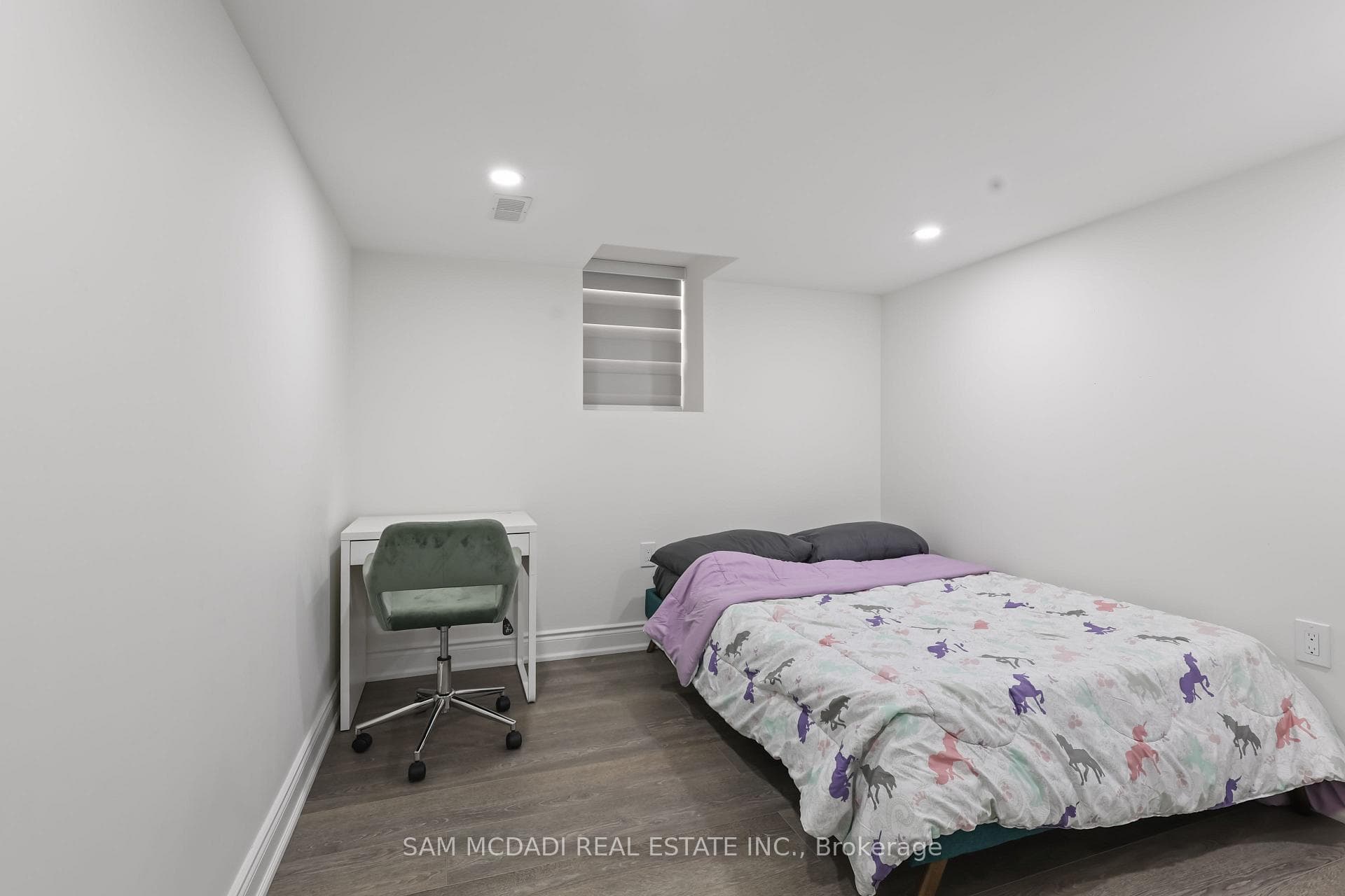 837 Magnolia Terrace photo 8