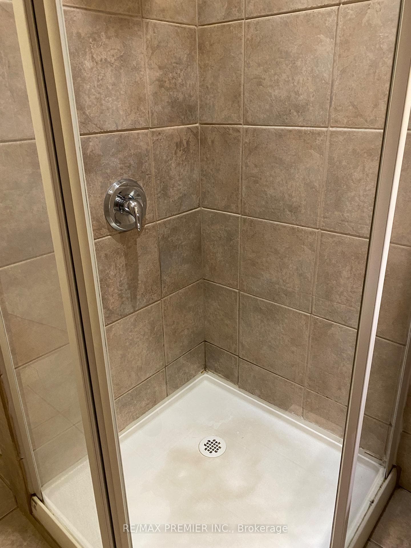 34 Brownville Avenue Unit 2 photo 8