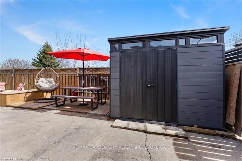 67 LOUIS Avenue photo 28