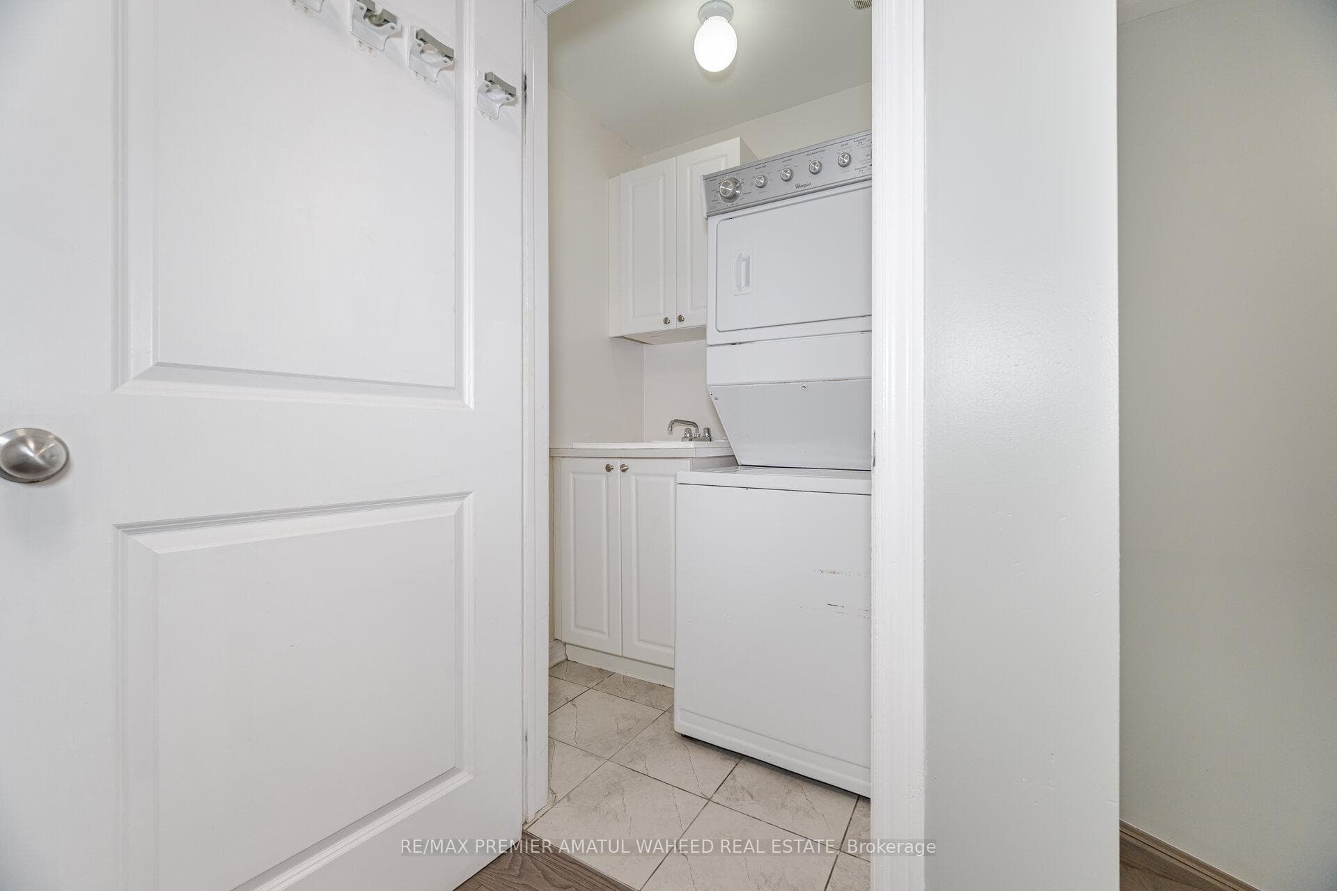 67 Farooq Boulevard photo 35