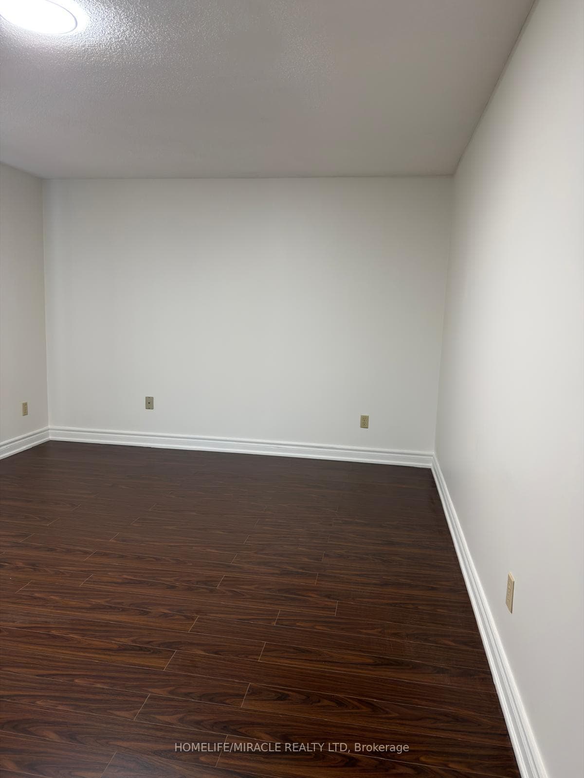 51 Wright Crescent photo 11