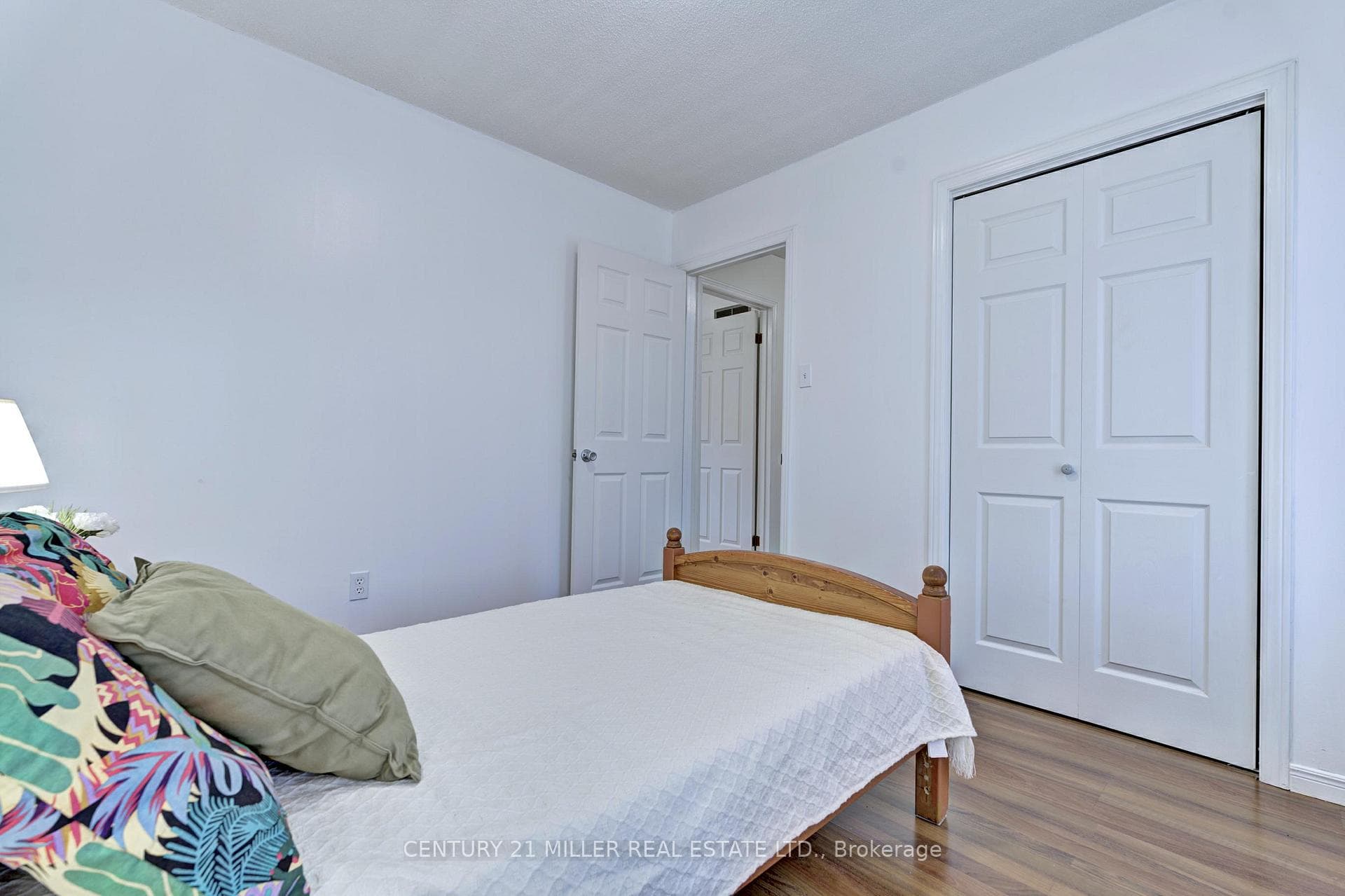 21 Brownridge Crescent photo 25