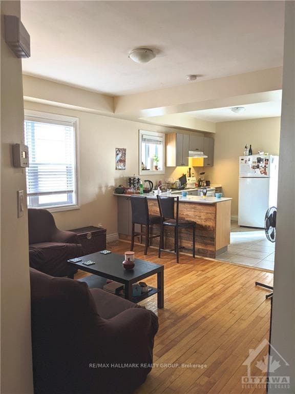 264 BRONSON Avenue photo 6