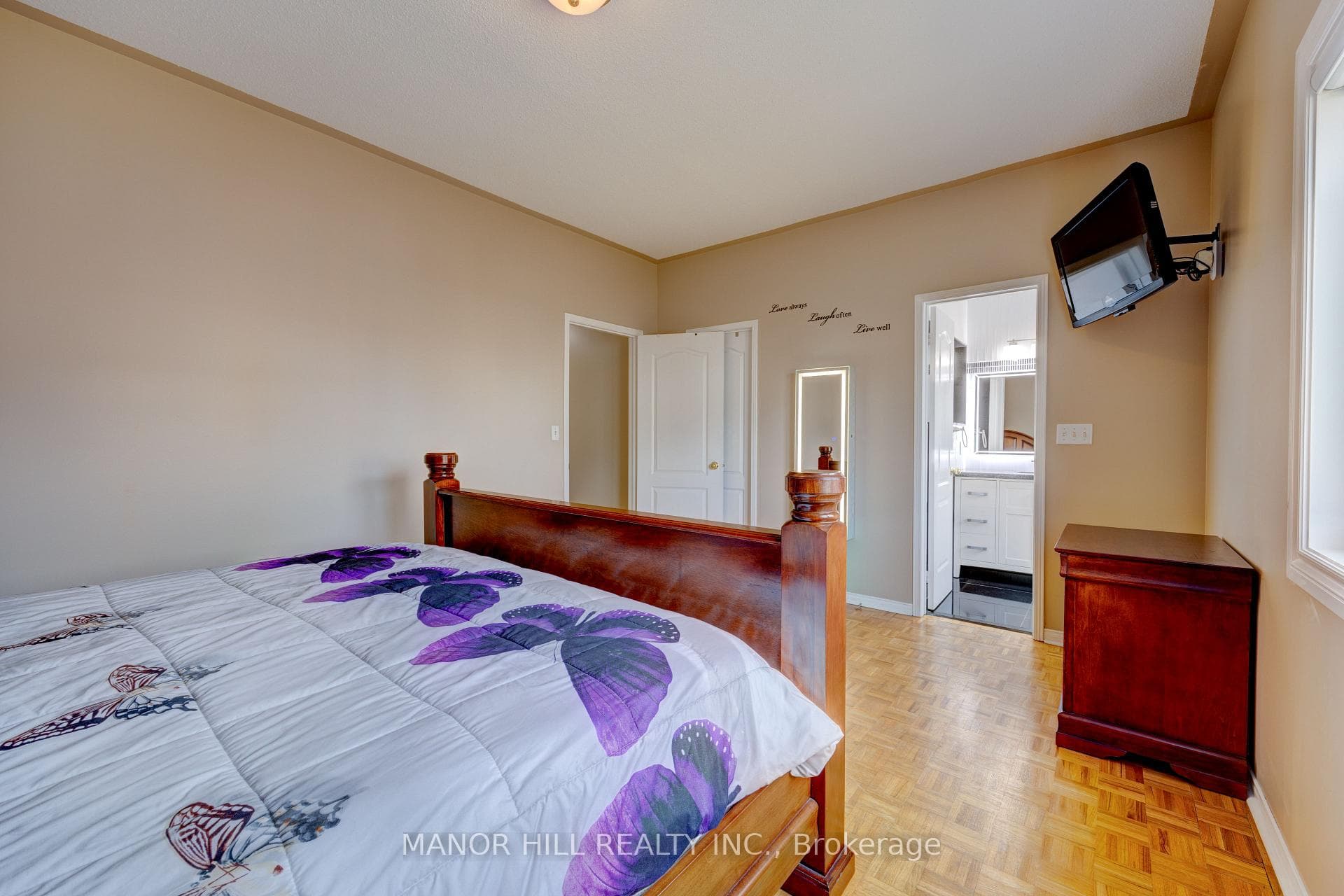 10 Lady Godiva Drive photo 18