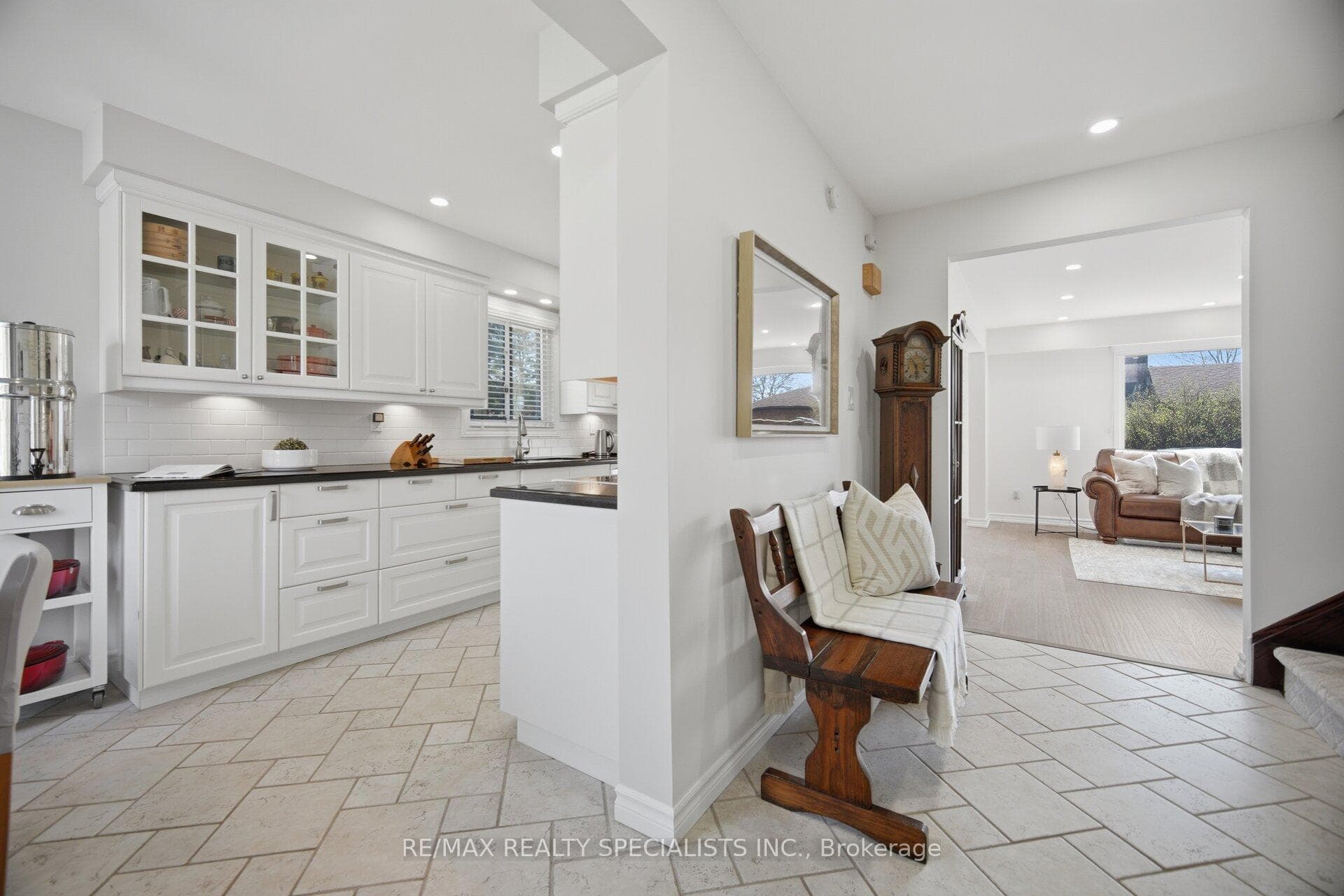 7230 Bendigo Circle photo 3