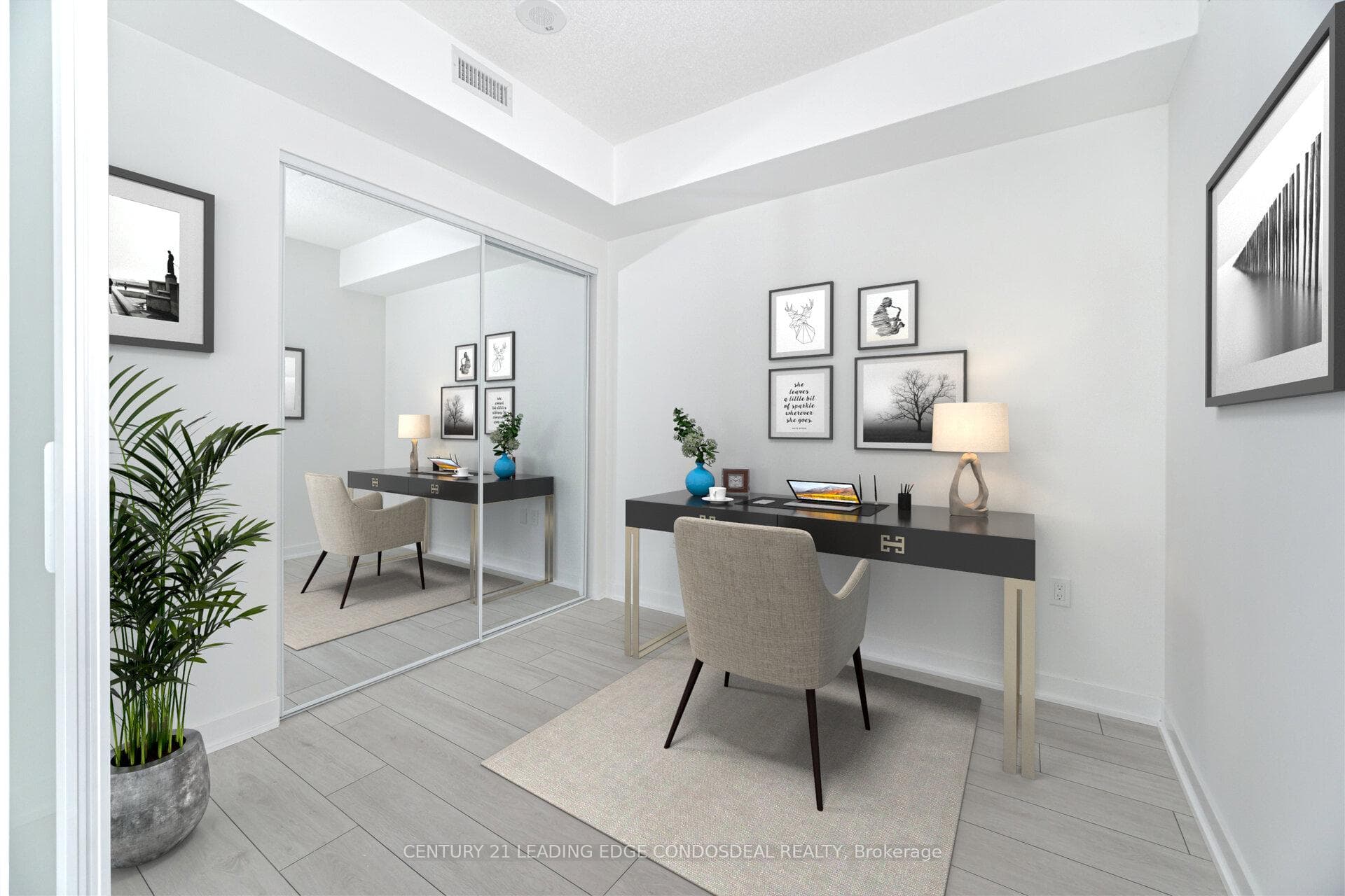 230 Simcoe Street Unit 2518 photo 17