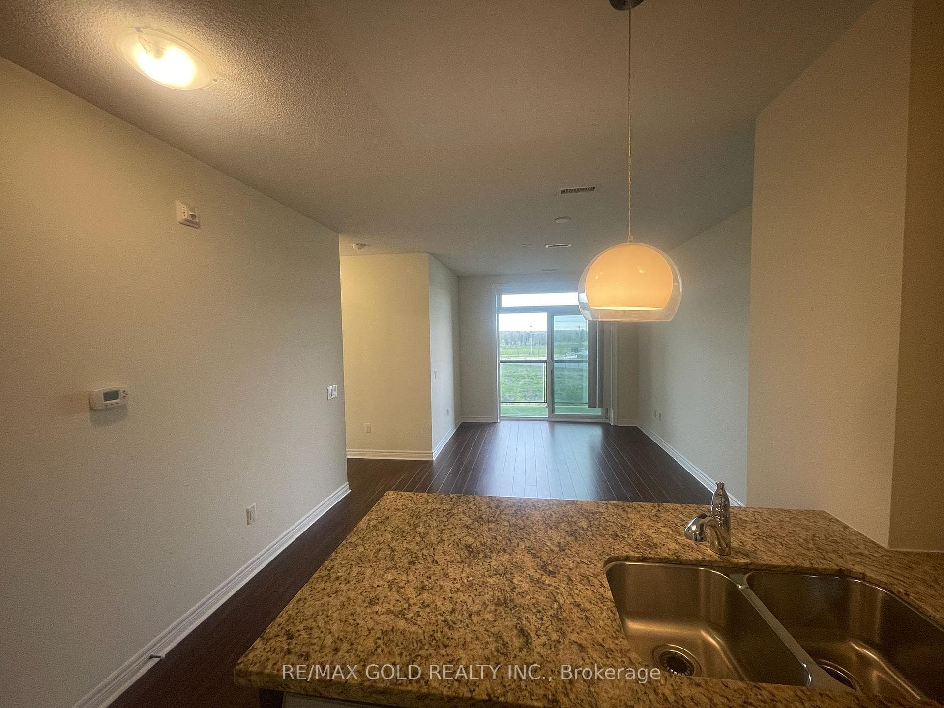 39 New Delhi Drive Unit 803 photo 3