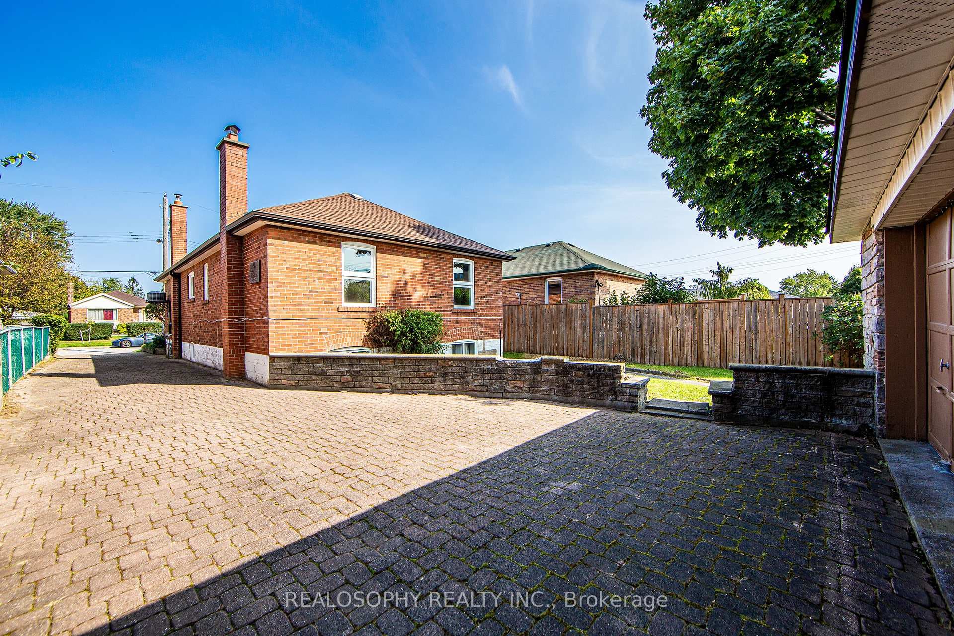 4 Burnley Avenue photo 22