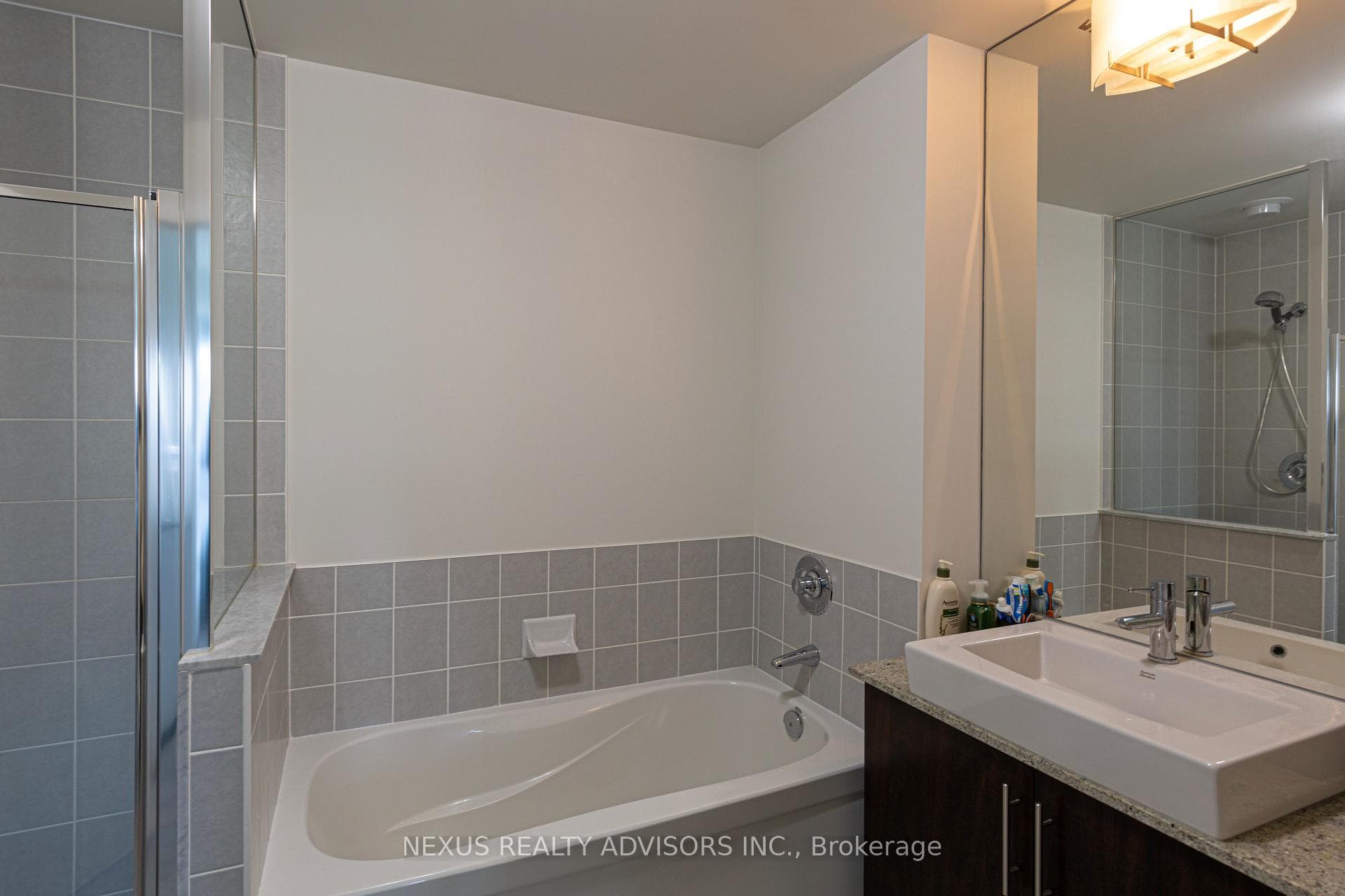 65 Bremner Boulevard Unit 4708 photo 29