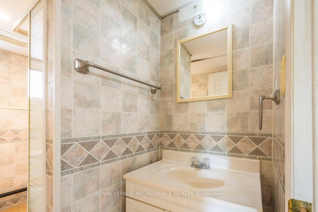 257 Pine Street photo 22