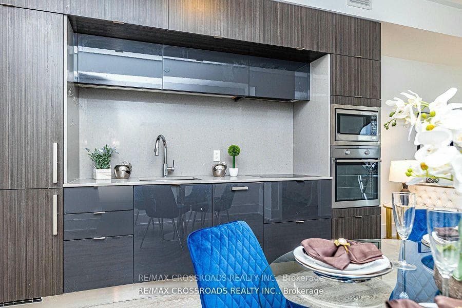 55 Merchants' Wharf Way Unit 531 photo 14