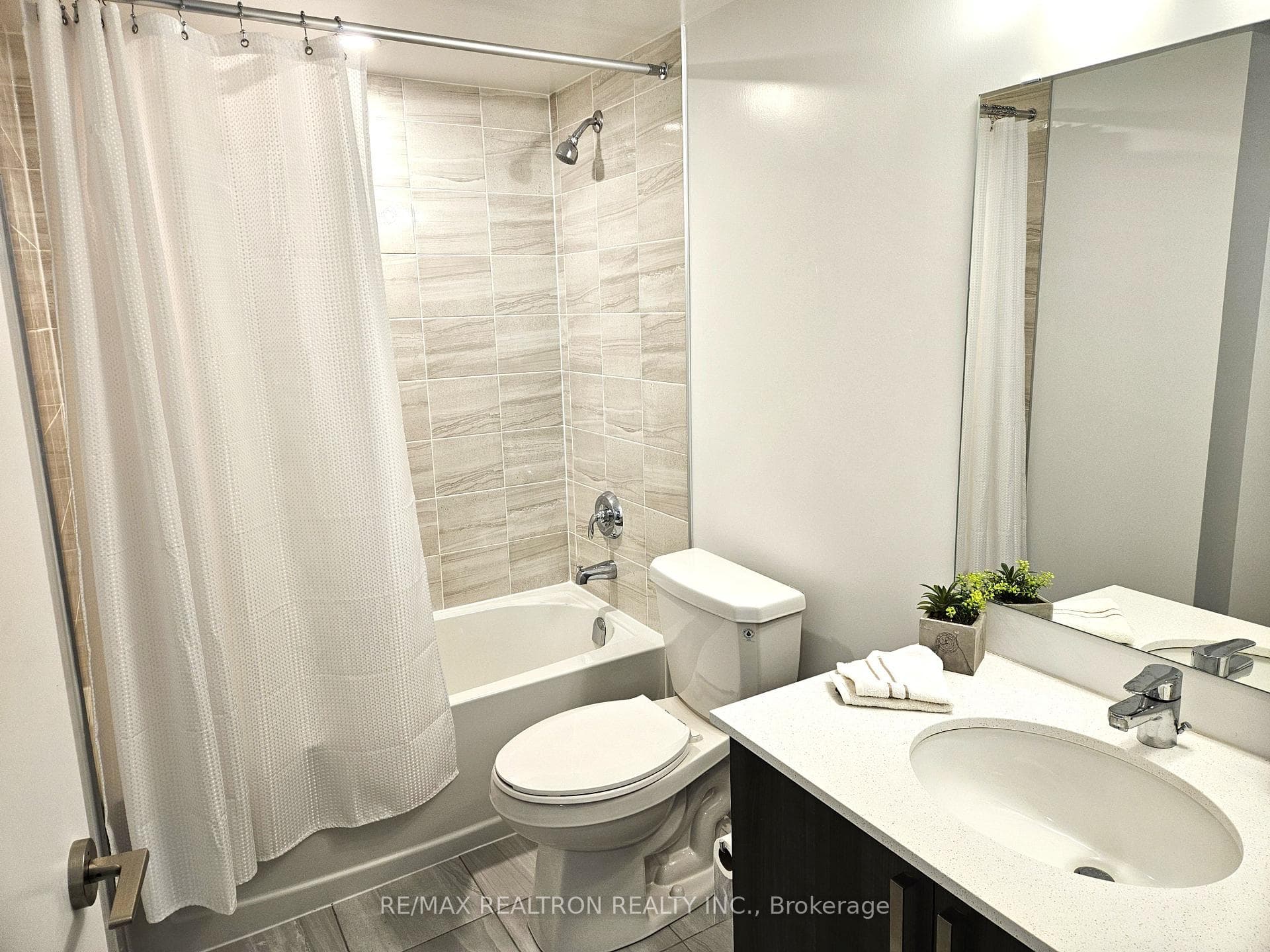 1455 celebration Drive Unit 402 photo 14