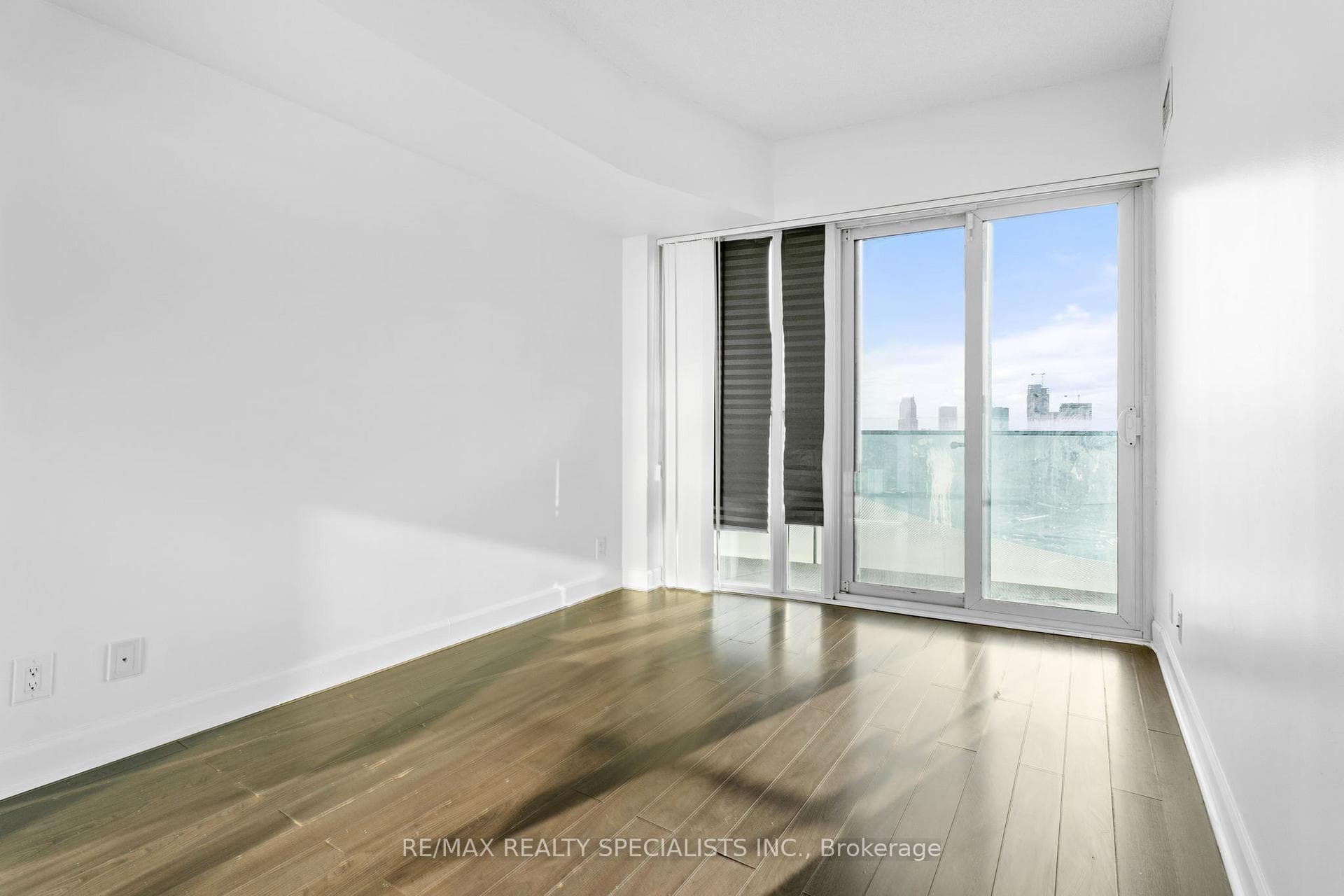 50 Absolute Avenue Unit 3108 photo 19