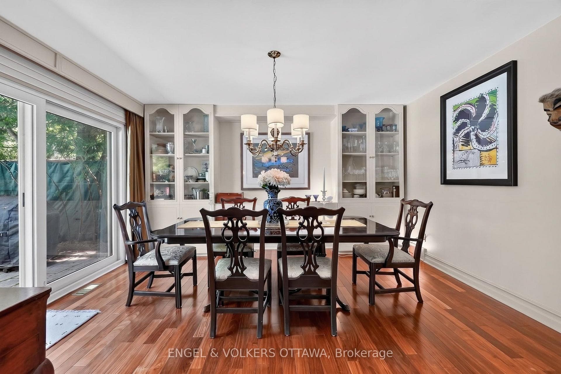 1907 Fairmeadow Crescent photo 9