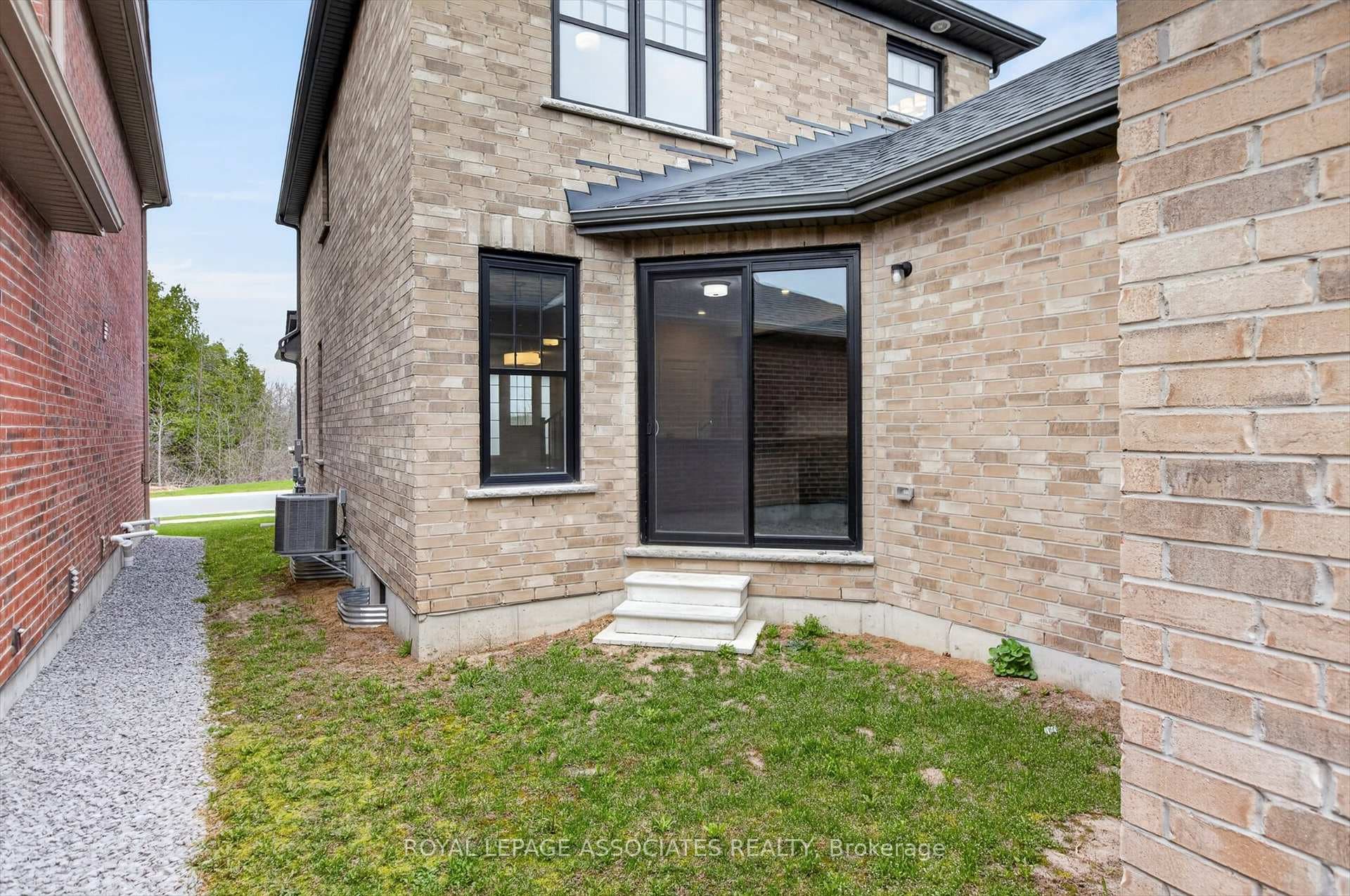 1047 Rippingale Trail photo 23