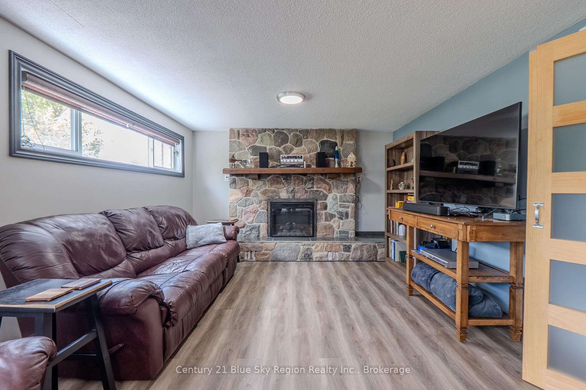 Electric insert fireplace