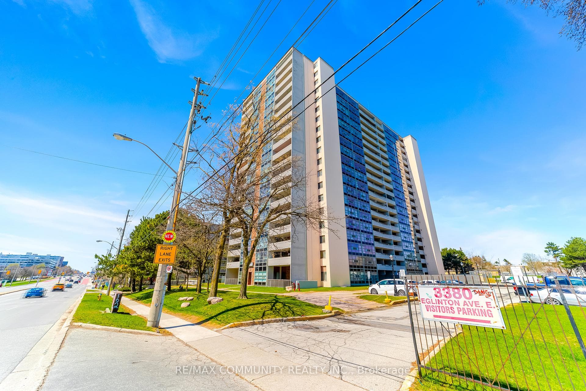 3380 Eglinton Avenue Unit 511 photo 2