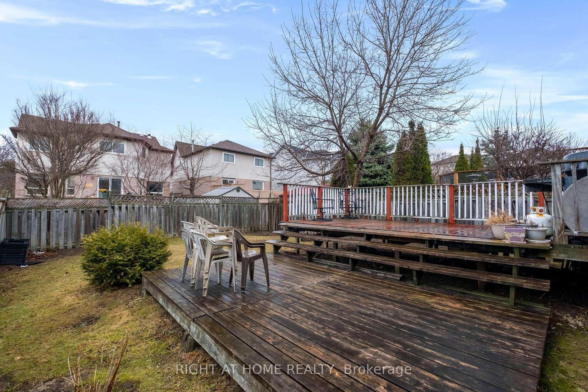 28 Chapman Drive photo 36