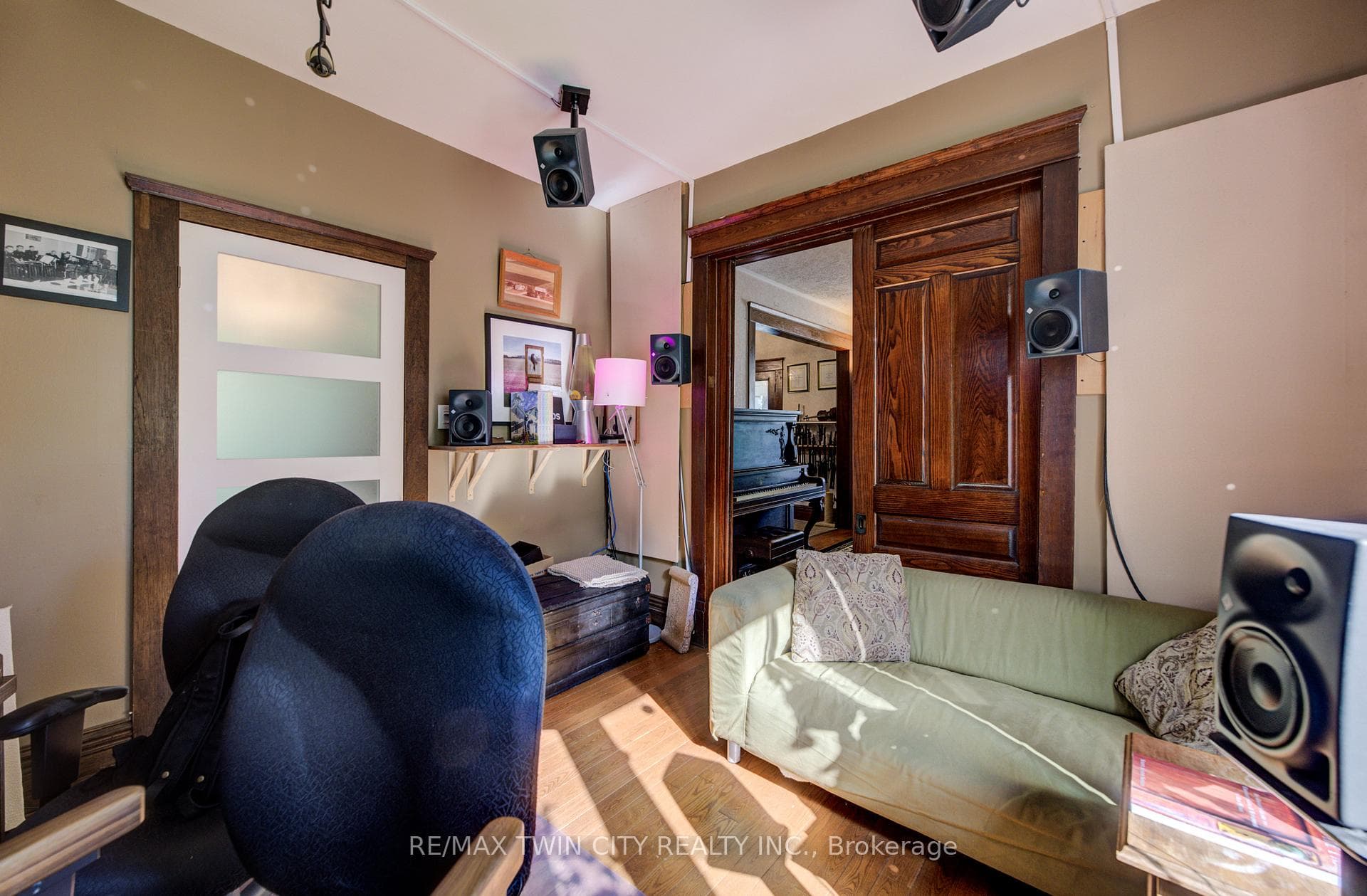 140 Shade Street photo 17