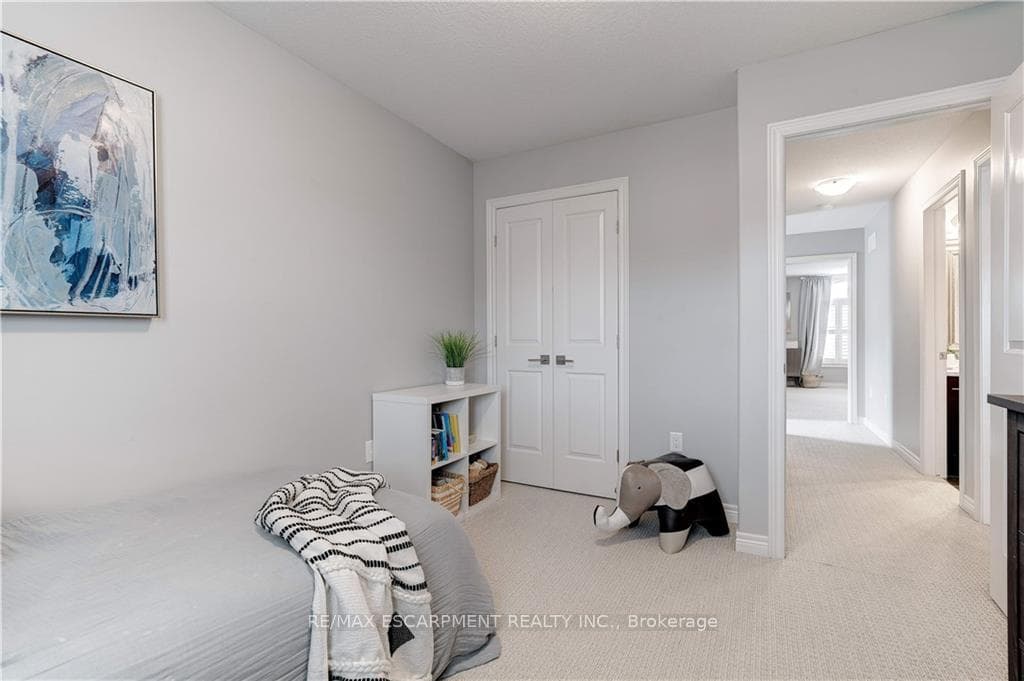 172 Westbank Trail photo 35