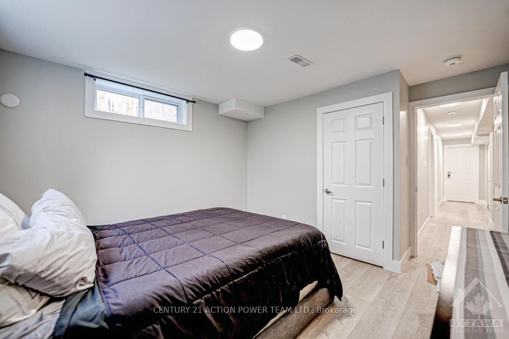 1149 PARISIEN Street photo 17