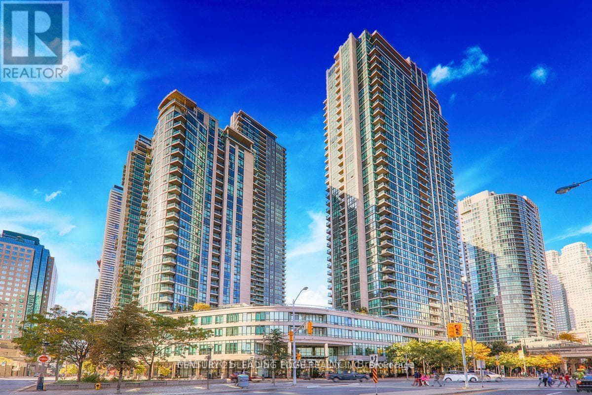 16 Yonge Street Unit 3502 photo 2