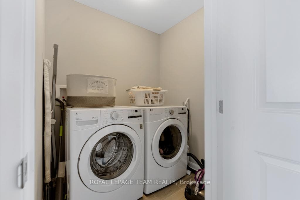 2030 CALTRA Crescent photo 18